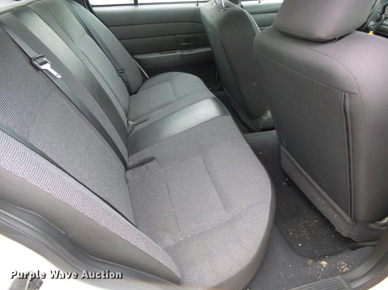 image for item DB7259 2004 Ford Crown Victoria Police Interceptor