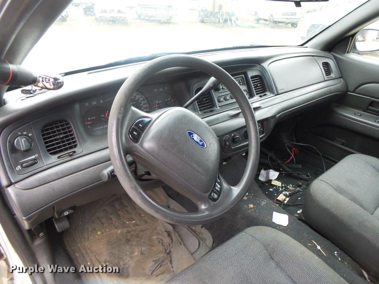 image for item DB7259 2004 Ford Crown Victoria Police Interceptor