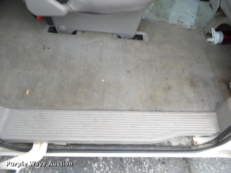 image for item DB7271 1998 Ford Windstar van