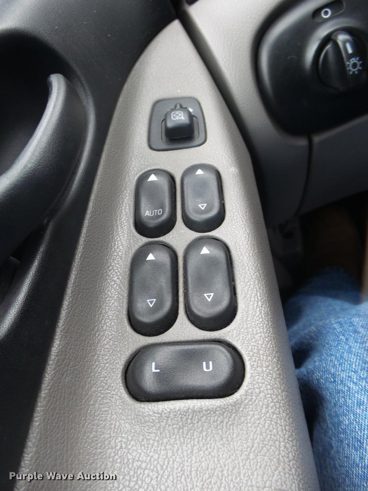 image for item DB7271 1998 Ford Windstar van