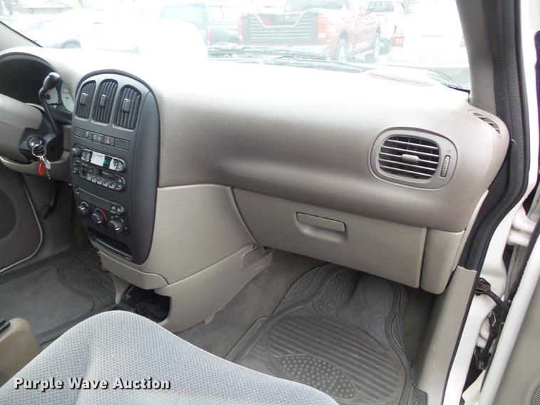 image for item DB7272 2002 Dodge Grand Caravan van