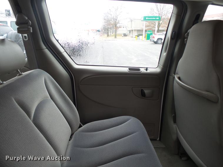 image for item DB7272 2002 Dodge Grand Caravan van