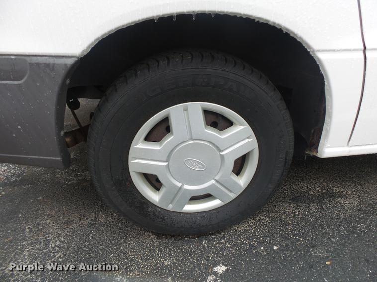 image for item DB7273 2001 Ford Windstar LX van