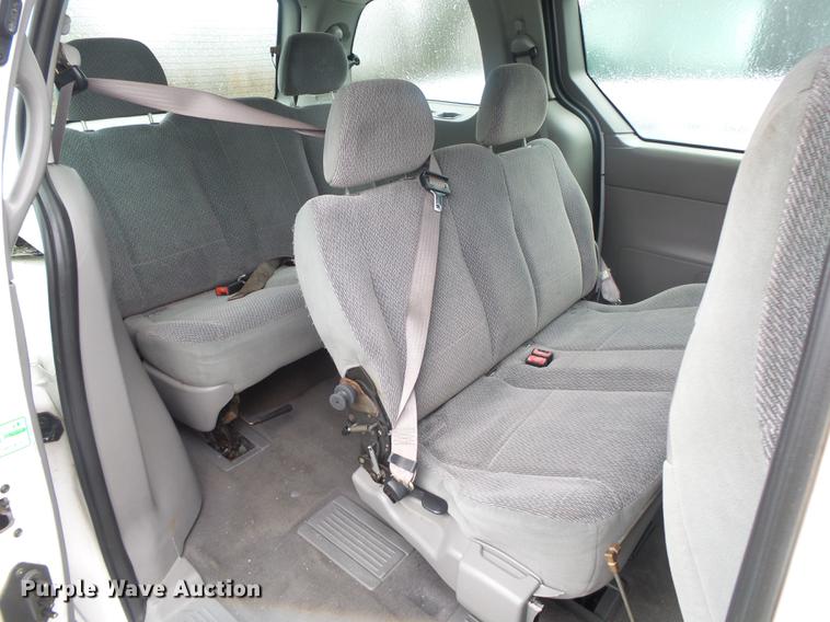 image for item DB7273 2001 Ford Windstar LX van