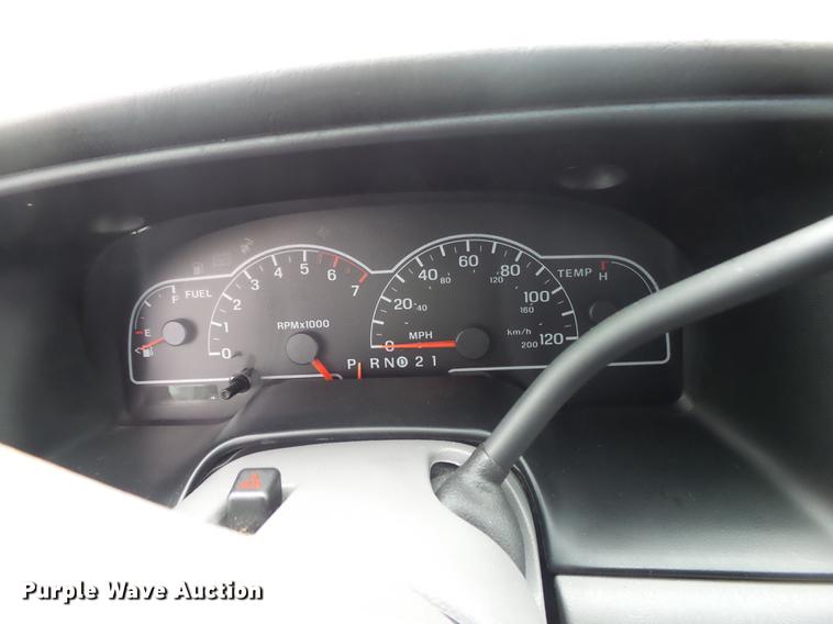 image for item DB7273 2001 Ford Windstar LX van