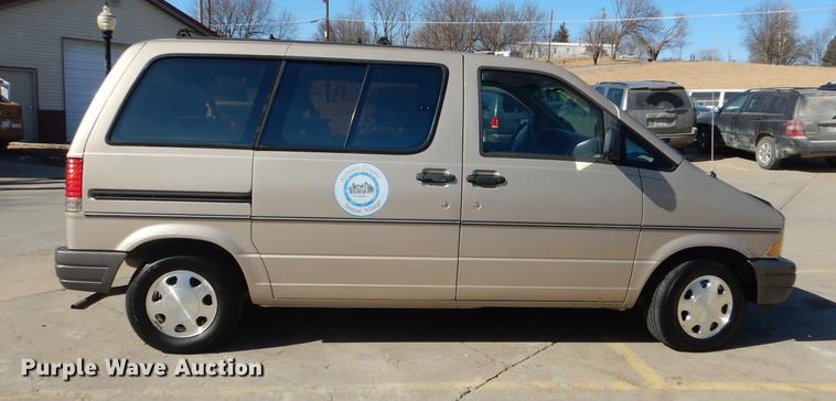 image for item DC0294 1997 Ford Aerostar XLT van