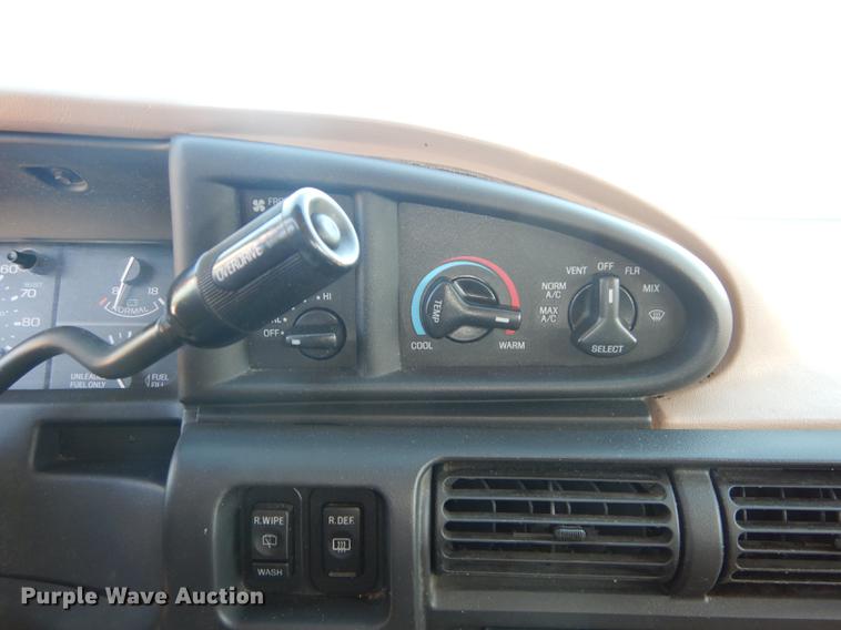 image for item DC0294 1997 Ford Aerostar XLT van