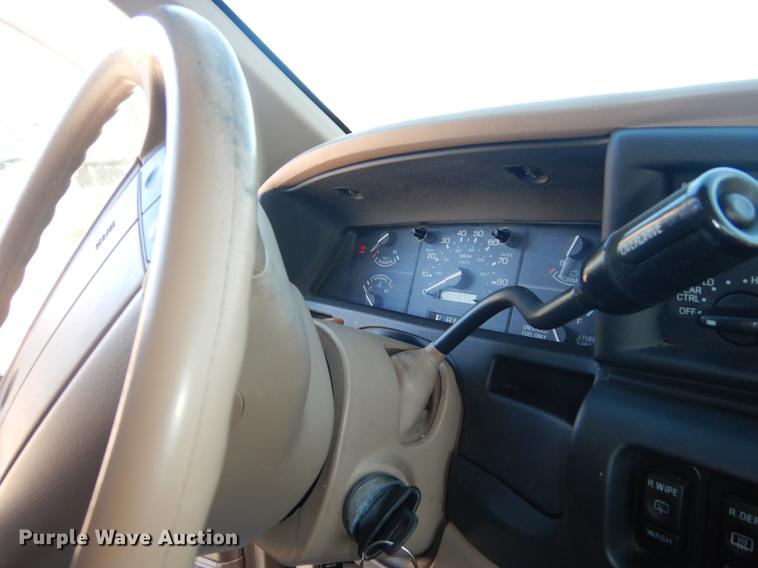 image for item DC0294 1997 Ford Aerostar XLT van