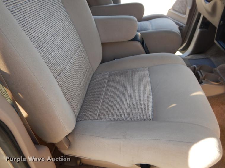 image for item DC0294 1997 Ford Aerostar XLT van