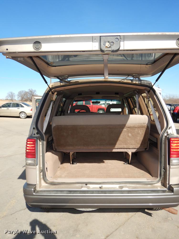 image for item DC0294 1997 Ford Aerostar XLT van