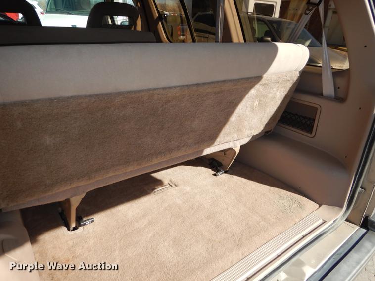 image for item DC0294 1997 Ford Aerostar XLT van