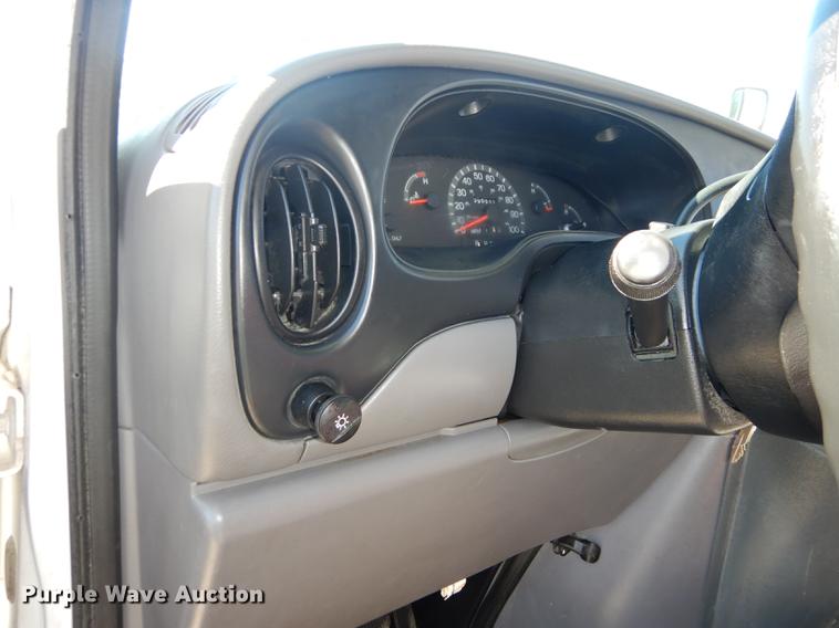 image for item DC0295 2000 Ford Econoline E350 Super Duty Goshen Coach shuttle bus