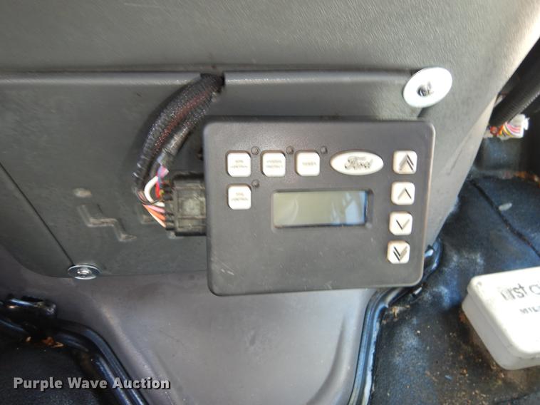 image for item DC0295 2000 Ford Econoline E350 Super Duty Goshen Coach shuttle bus