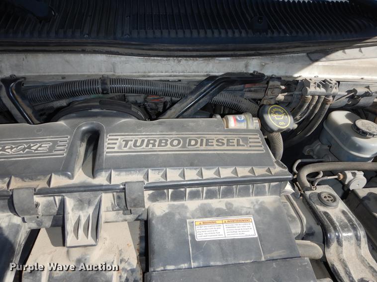 image for item DC0295 2000 Ford Econoline E350 Super Duty Goshen Coach shuttle bus