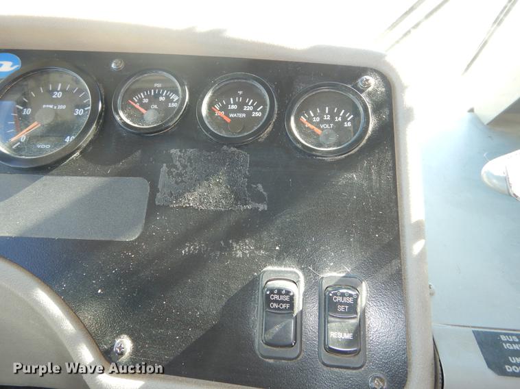 image for item DC0296 2002 Blue Bird TC2000 school bus