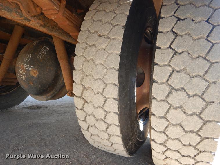 image for item DC0296 2002 Blue Bird TC2000 school bus