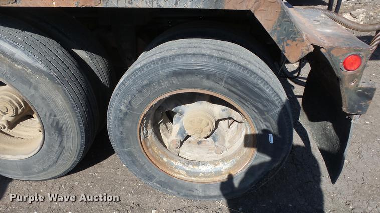 image for item DC0611 1980 Benlee TRA60TC31 roll off trailer