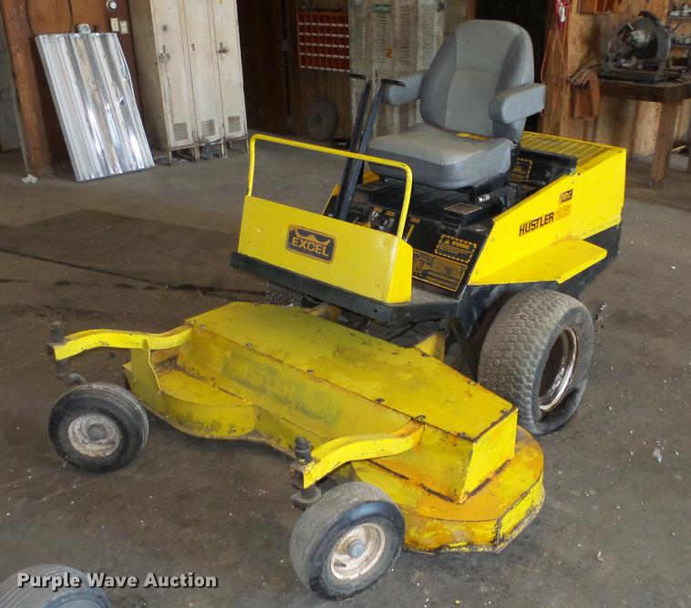 image for item DC0613 Hustler Excel 261 ZTR lawn mower