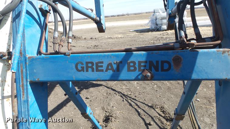 image for item DC0615 Great Bend M110 loader