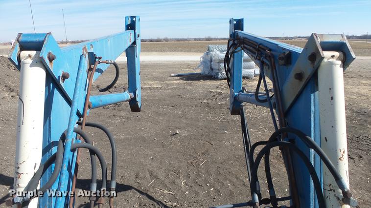 image for item DC0615 Great Bend M110 loader