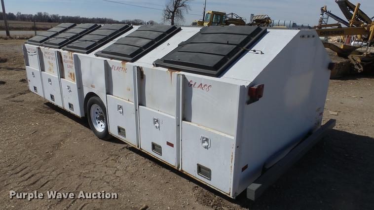 image for item DC0616 2000 Geneva recycle trailer