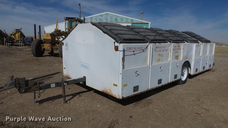 image for item DC0616 2000 Geneva recycle trailer