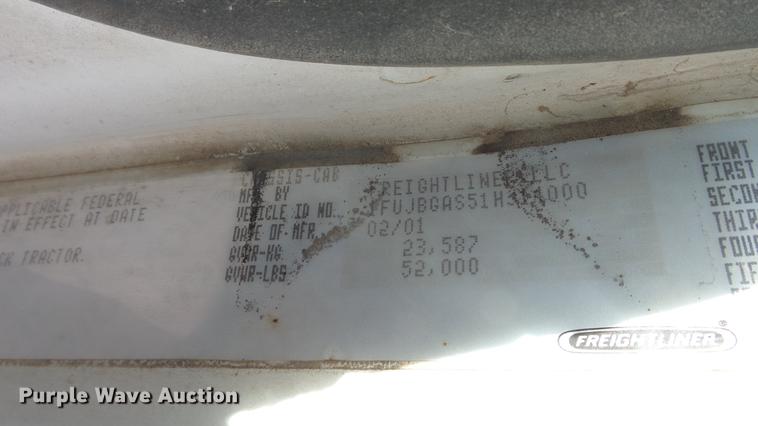 image for item DC0618 2001 Freightliner FL-1 semi truck