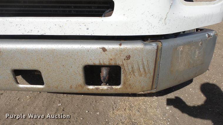 image for item DC0618 2001 Freightliner FL-1 semi truck