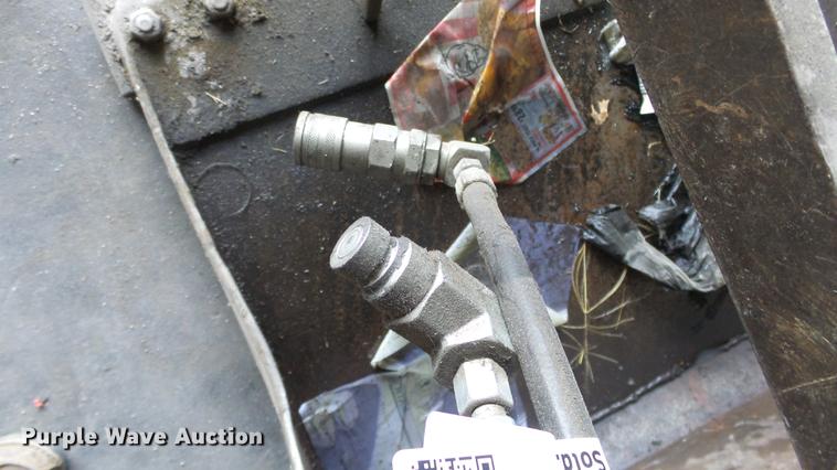 image for item DC0621 Bobcat skid steer grapple bucket