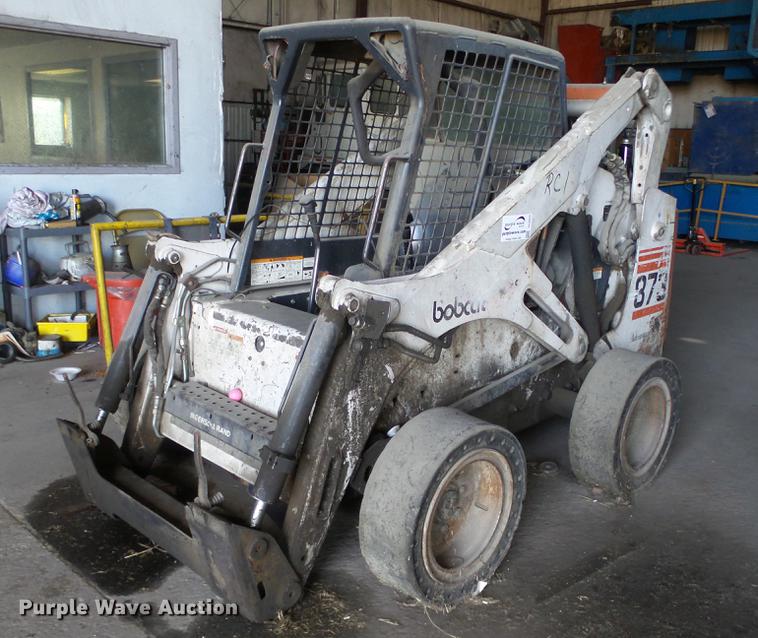 image for item DC0622 Bobcat 873 skid steer