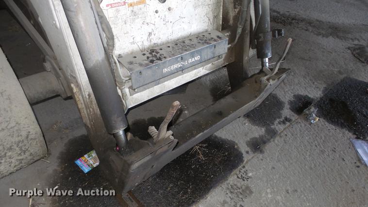 image for item DC0622 Bobcat 873 skid steer