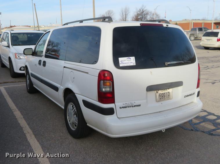 image for item DC0875 2004 Chevrolet Venture LS van