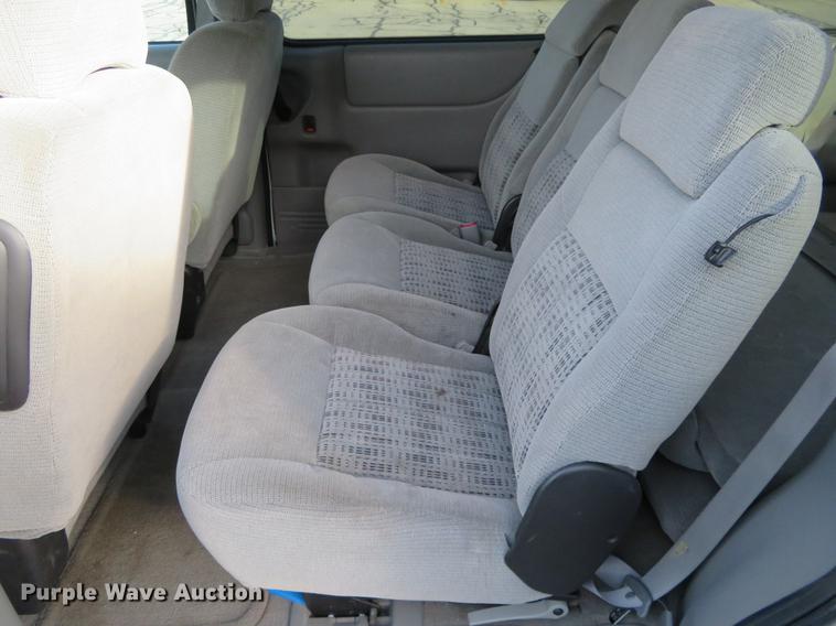 image for item DC0875 2004 Chevrolet Venture LS van