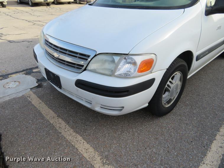 image for item DC0875 2004 Chevrolet Venture LS van