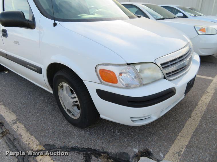 image for item DC0875 2004 Chevrolet Venture LS van