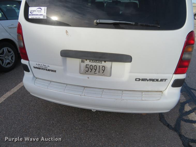 image for item DC0875 2004 Chevrolet Venture LS van