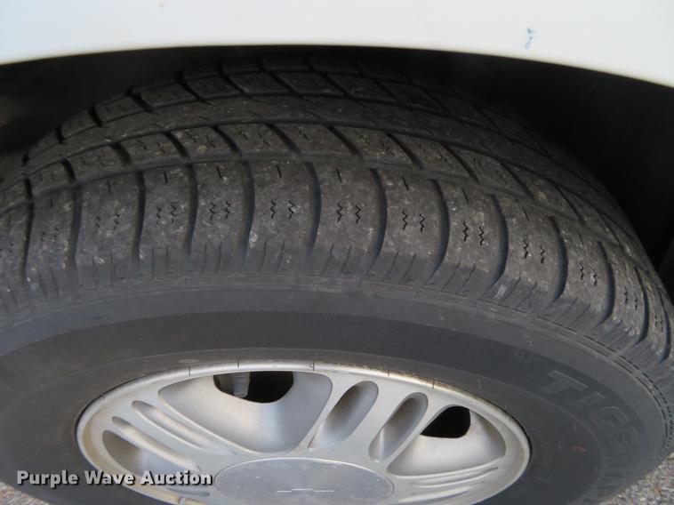 image for item DC0875 2004 Chevrolet Venture LS van