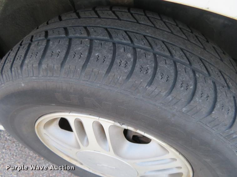 image for item DC0875 2004 Chevrolet Venture LS van