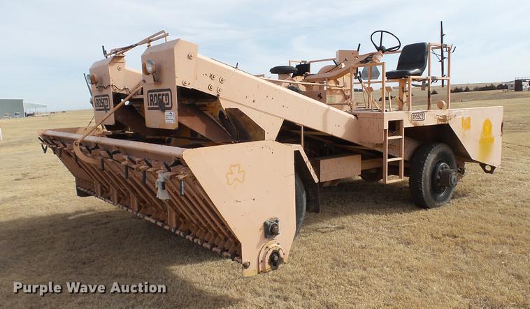 image for item DC5661 1992 Rosco SPR-H chip spreader