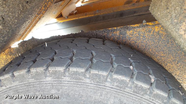 image for item DC5661 1992 Rosco SPR-H chip spreader