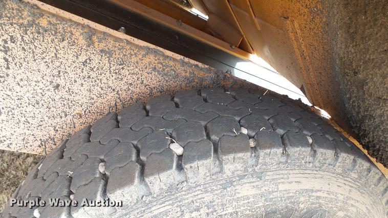 image for item DC5661 1992 Rosco SPR-H chip spreader