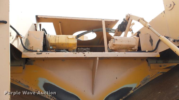 image for item DC5661 1992 Rosco SPR-H chip spreader