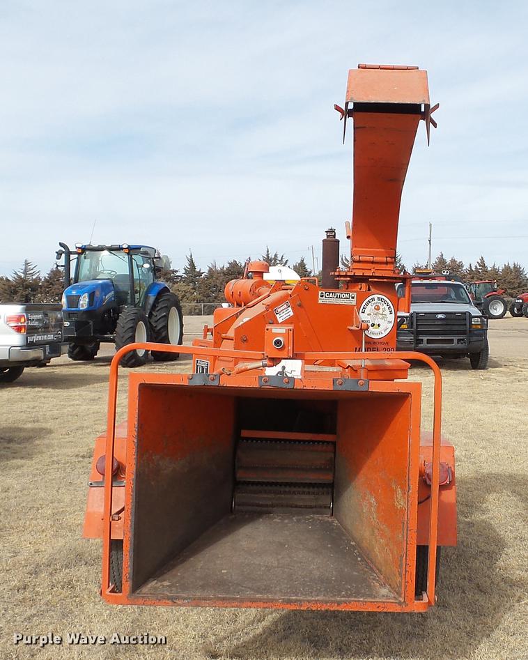 image for item DC5662 1991 Eager Beaver 290 wood chipper