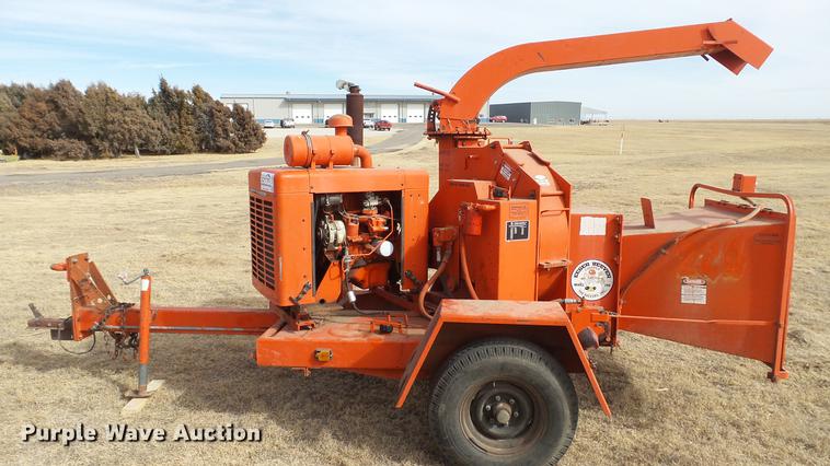 image for item DC5662 1991 Eager Beaver 290 wood chipper