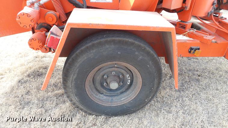 image for item DC5662 1991 Eager Beaver 290 wood chipper