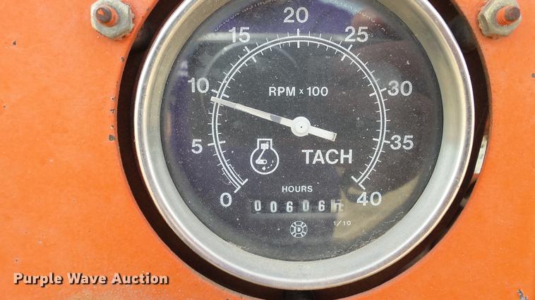 image for item DC5662 1991 Eager Beaver 290 wood chipper