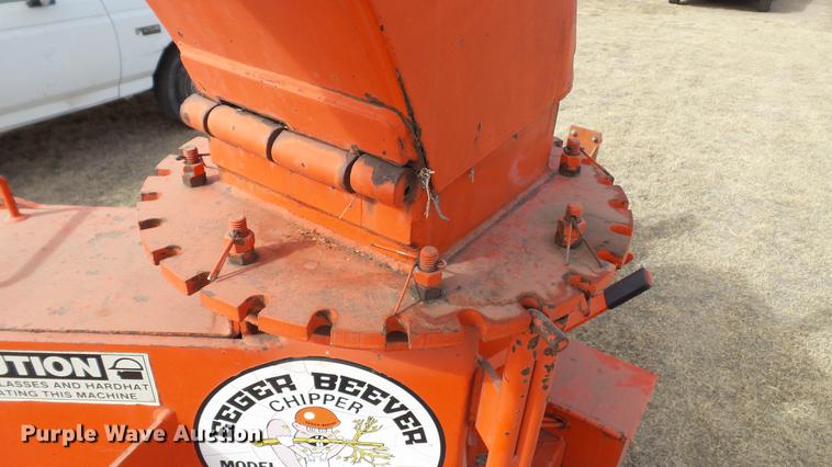 image for item DC5662 1991 Eager Beaver 290 wood chipper