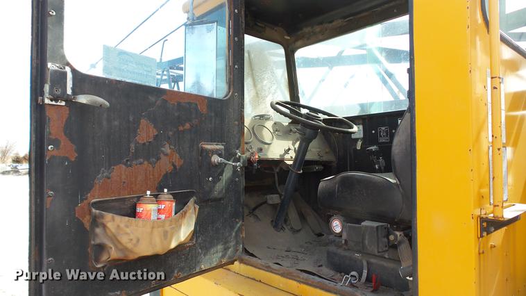 image for item DC5666 1991 Link Belt HC-78B crane