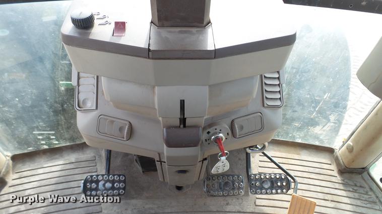 image for item DC5668 1998 John Deere 6410 MFWD tractor