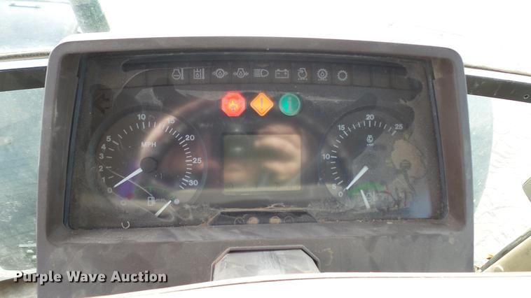 image for item DC5668 1998 John Deere 6410 MFWD tractor